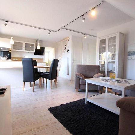 Haus Heckenrose Whg 2 Og Apartman Kellenhusen Kültér fotó
