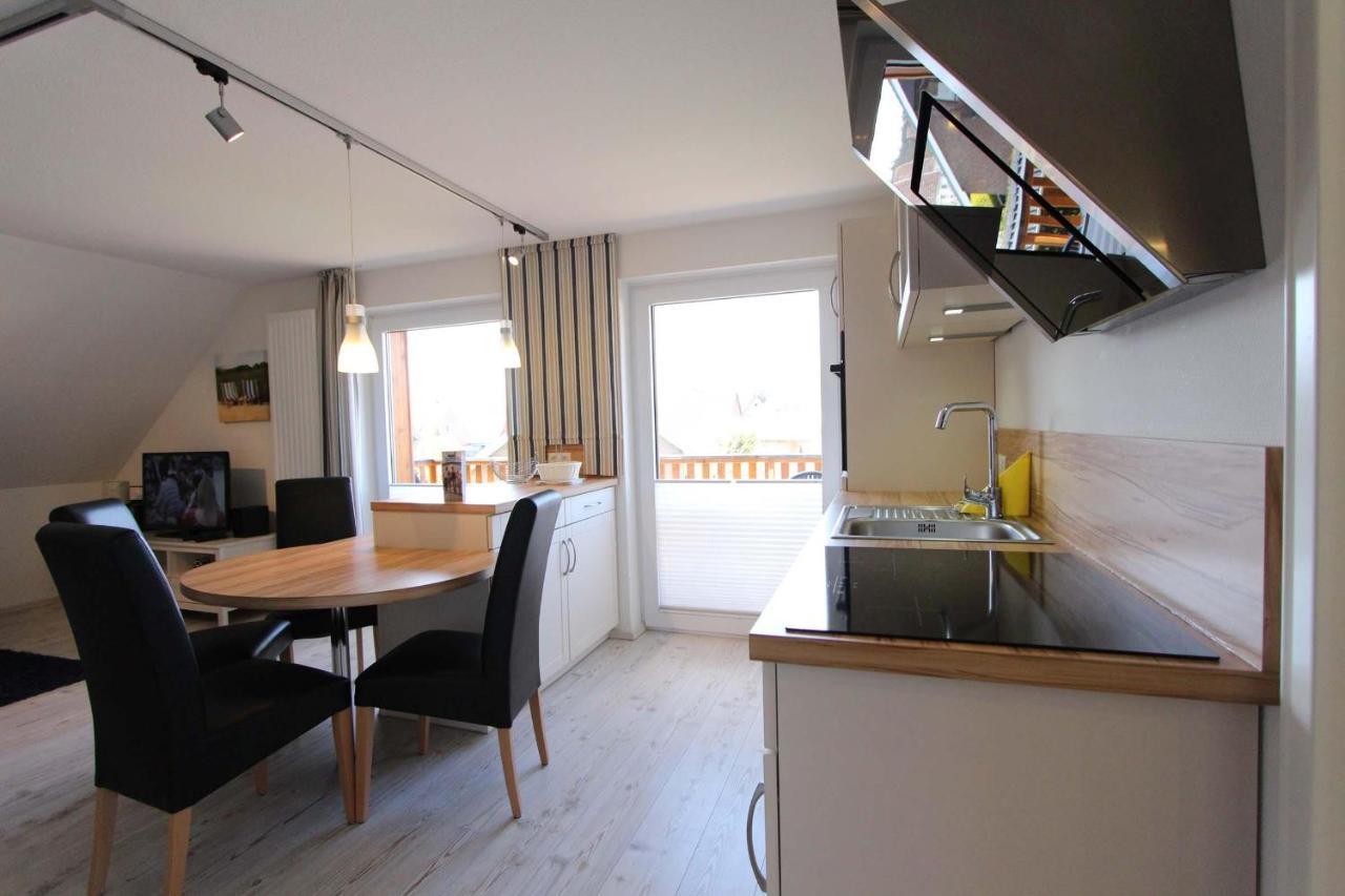 Haus Heckenrose Whg 2 Og Apartman Kellenhusen Kültér fotó