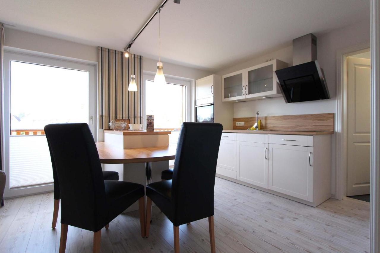 Haus Heckenrose Whg 2 Og Apartman Kellenhusen Kültér fotó